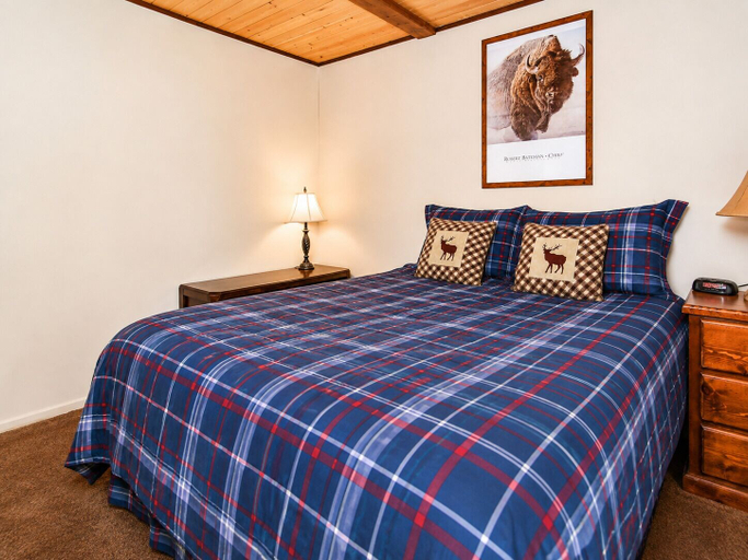 Bedroom 3, Cedar Pines, San Bernardino