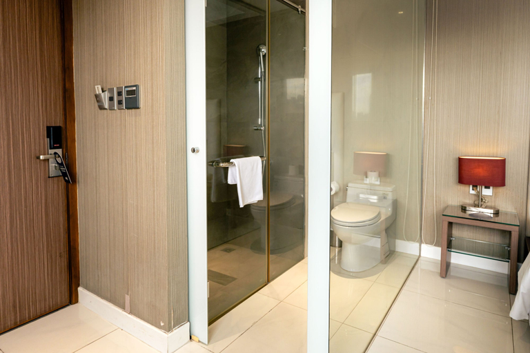 Bathroom 4, Nicecy Ben Thanh Hotel, District 1
