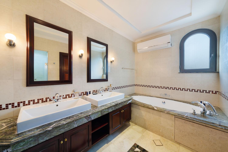 Bathroom 4, Maison Privee Private Pool and Beach Access Villa w/ Cinematic Vws, Dubai