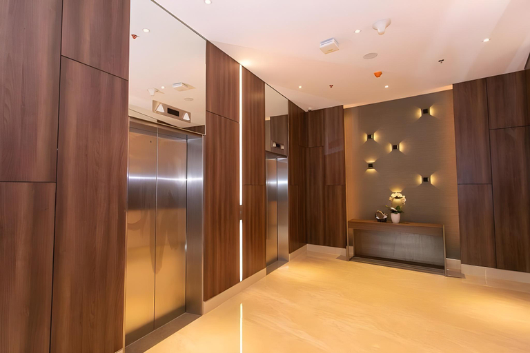 Others 4, 200mbps WiFi, Luxury condo near Ayala, Cebu City