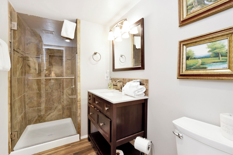 Bathroom 3, Smith Summit Chalet #2461, San Bernardino