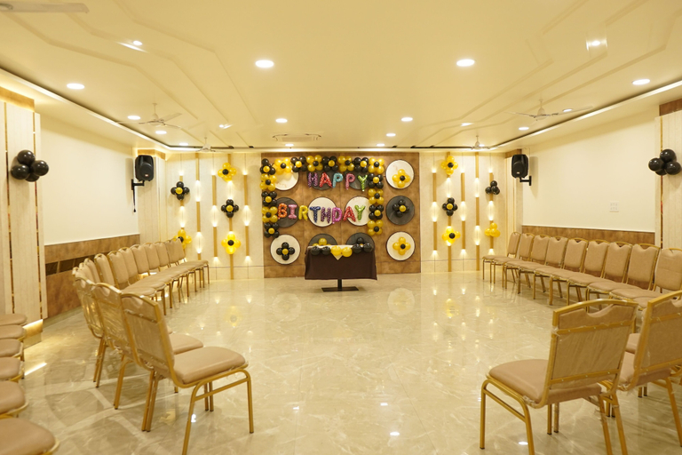 Banquet hall 2, Hotel Rajshree, Guna
