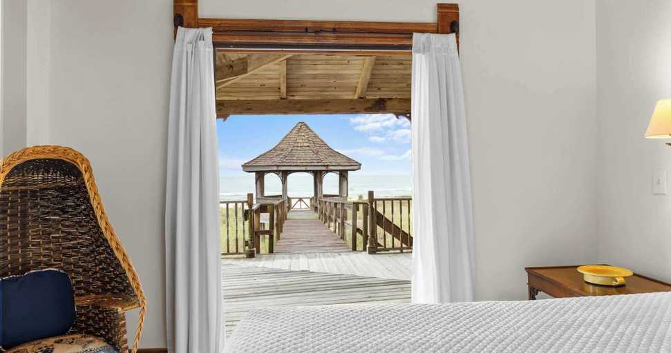 View from room 5, The Gothic House With Beachfront, Escambia