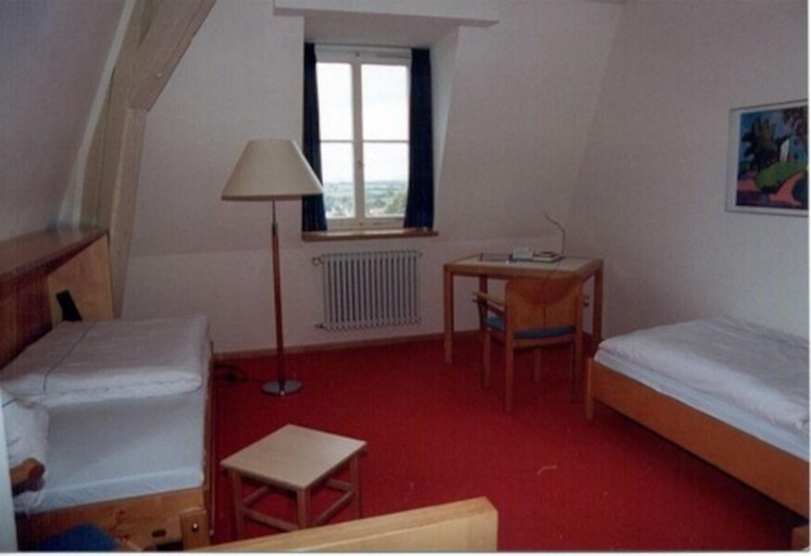 Bedroom 4, Tagungshaus Reimlingen, Donau-Ries
