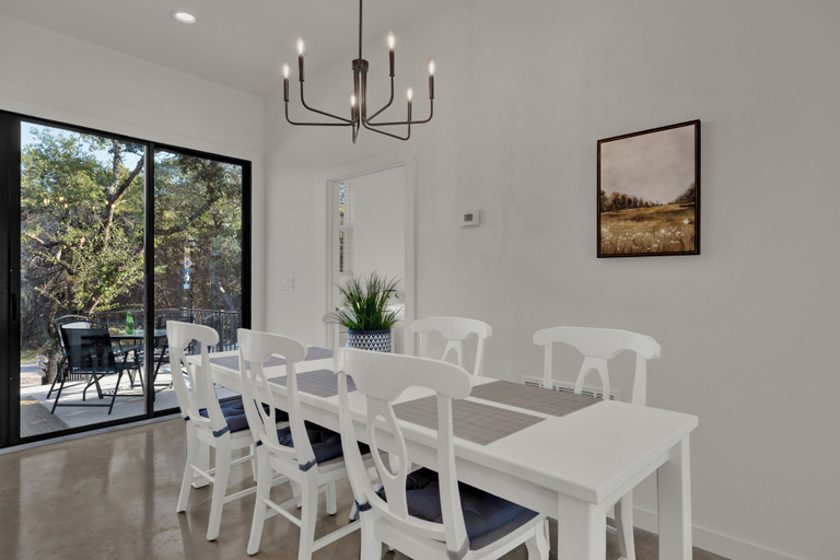 Room 5, Serene Guadalupe River Getaway-river Access!, Comal