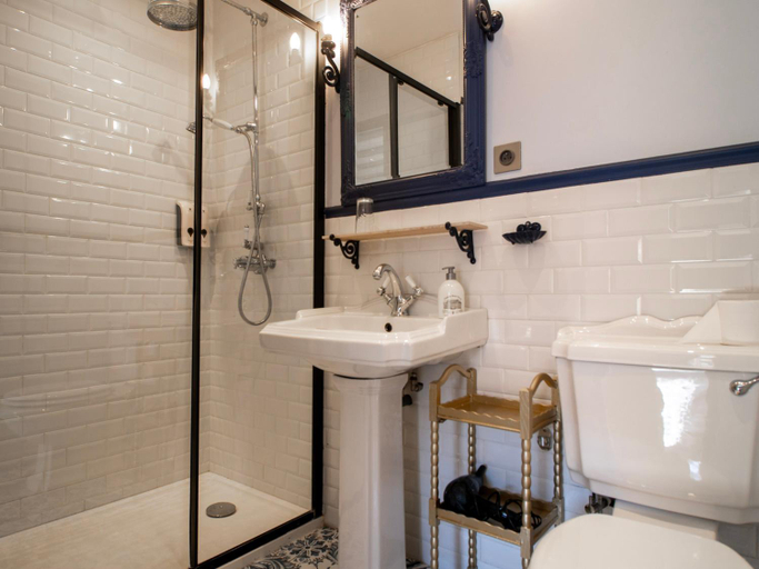Bathroom 3, L'Ecrin des Roches, Vendée