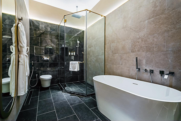 Bathroom 5, 1975 Avenue & Hotel, Johor Bahru