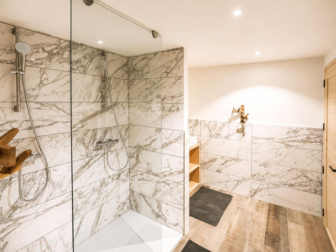 Bathroom 4, Le Chabichaz - Valloire, Savoie