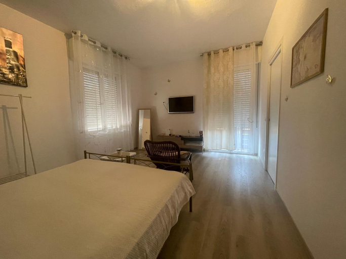 Bedroom 4, R&B MiDora, Modena