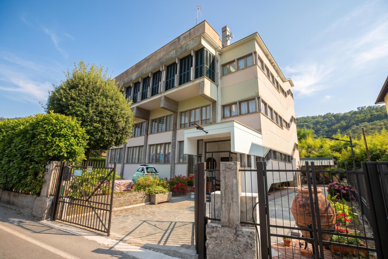 Exterior 3, Il Paradiso e Qui! Nel Silenzio col Mare a due Passi, Genova