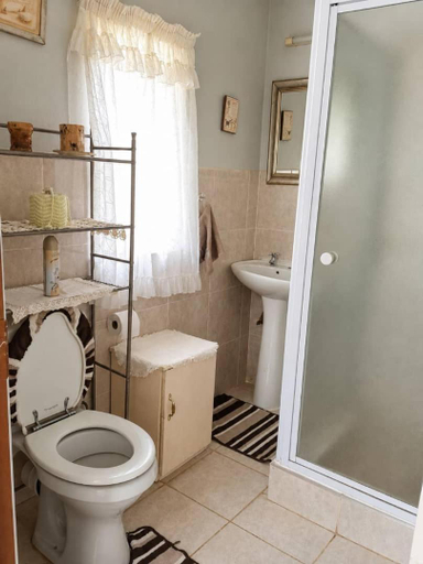 Bathroom, Elwandle Guest House, Mthongwaneni