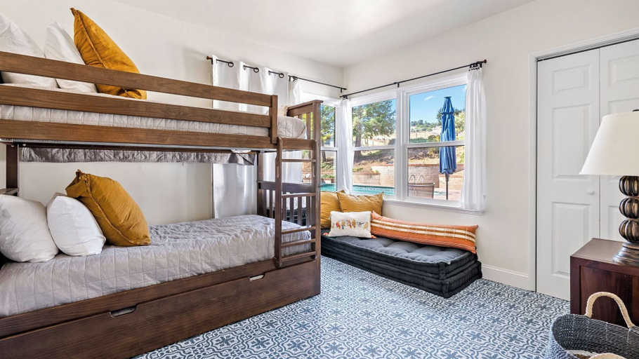 Interior 3, Kiler Views by Avantstay Pool + Spa + Vineyard Views Downtown Paso Robles, San Luis Obispo