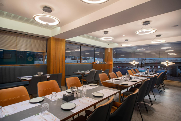 Food & Drinks 2, Hotel Sapphire 26, Surat