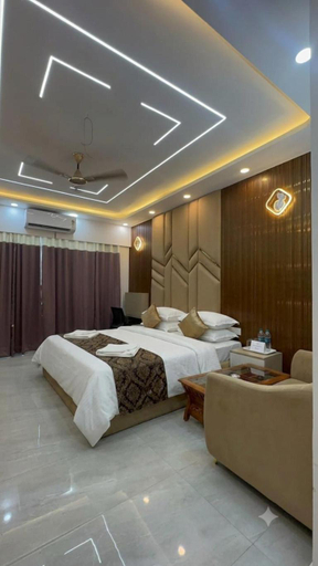 5, Studio apartments, Gautam Buddha Nagar