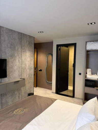 Room 2, Fron Hotel, Priština