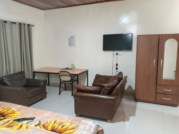 3, Royal Irenic Hotel, Tema
