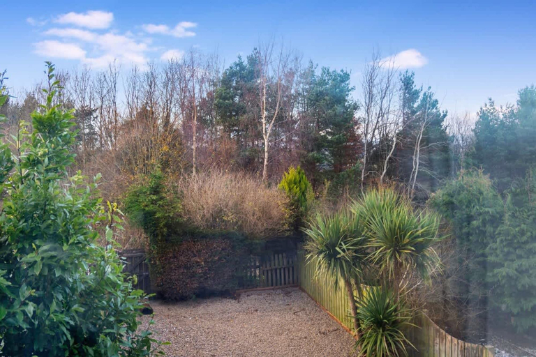 Room 2, Perfect 4BR for Large Groups Sleeps 7 in Stanley, Durham