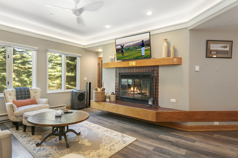 Interior, Charter At Beaver Creek E160 2 Bedroom Condo, Eagle