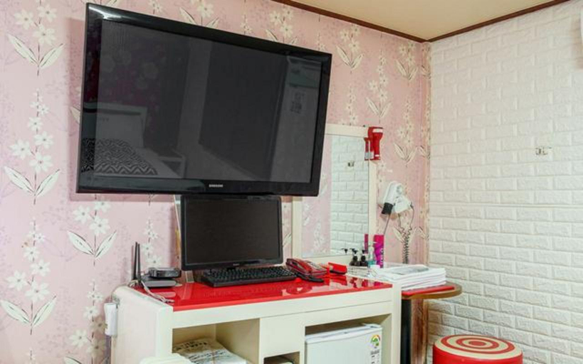 2, Daebudo M Self Check-in Hotel, Hwaseong