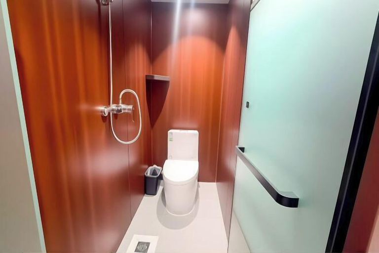 Bathroom 3, Jinyi Business Hotel, Changchun