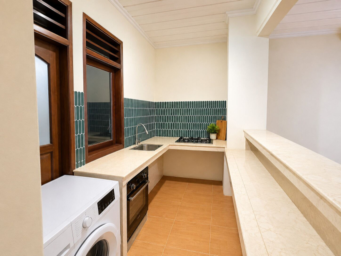Private kitchen, Graha Cempaka, Denpasar