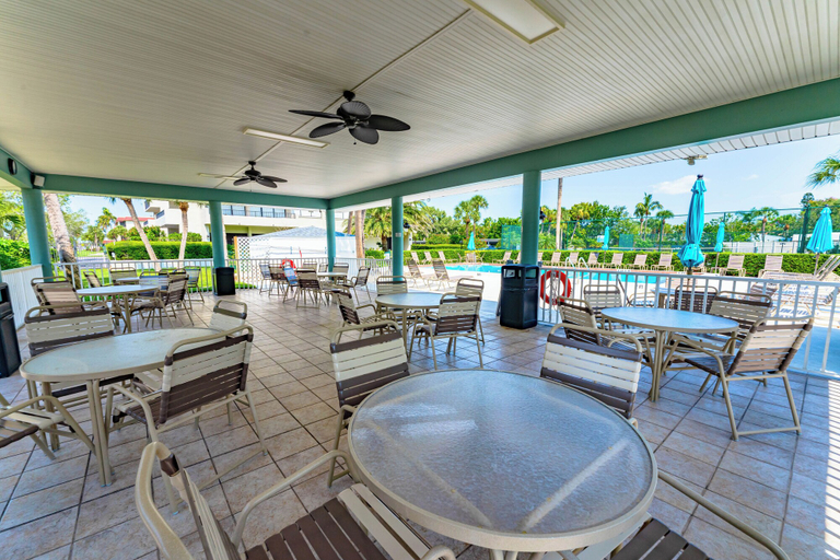 Food & Drinks 5, Our House at the Beach by Beachside Mgt, Sarasota