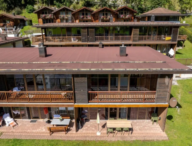 Others 1, Chalet in Konigsleiten near Ski Lift, Zell am See