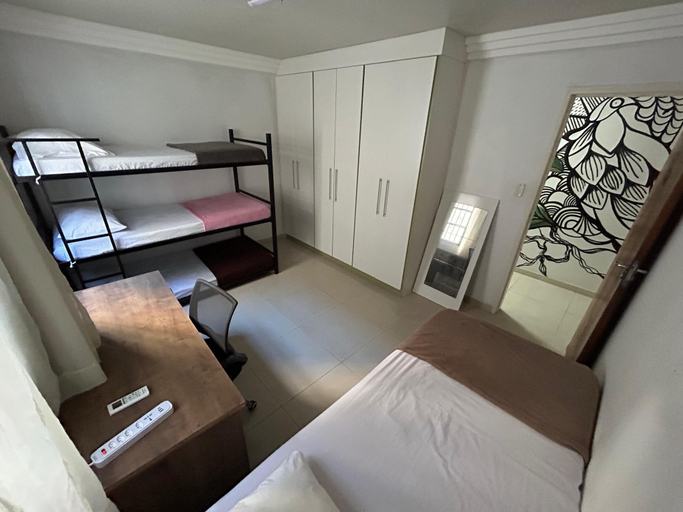 Room 2, Refugio Raizes Hostel, Salvador