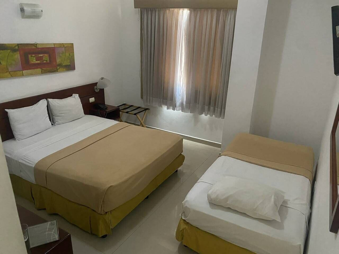Room 3, Hotel Alcala, Valencia