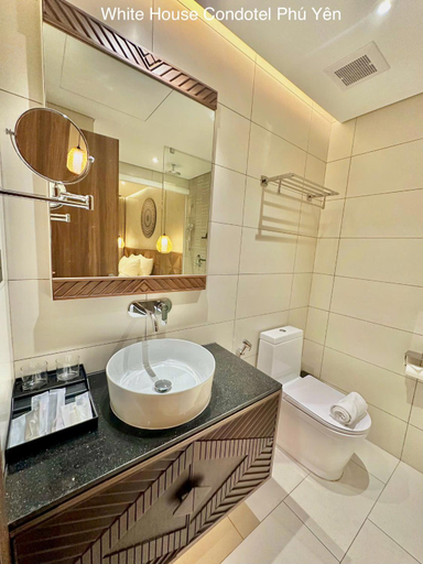 Bathroom 3, WHITE HOUSE CONDOTEL PHÚ YÊN, Tuy Hoa