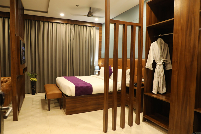 Room 3, Hotel Helios, Sahibzada Ajit Singh Nagar