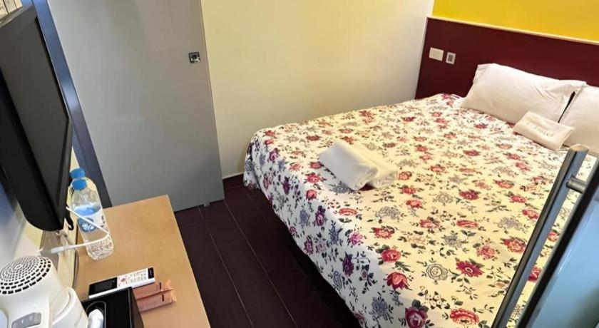 Bedroom 3, I-Hotel, Kowloon