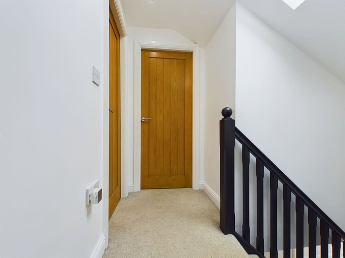 Room 3, Modern 4 Bed Walk to Pubs Shops and Countryside, Durham