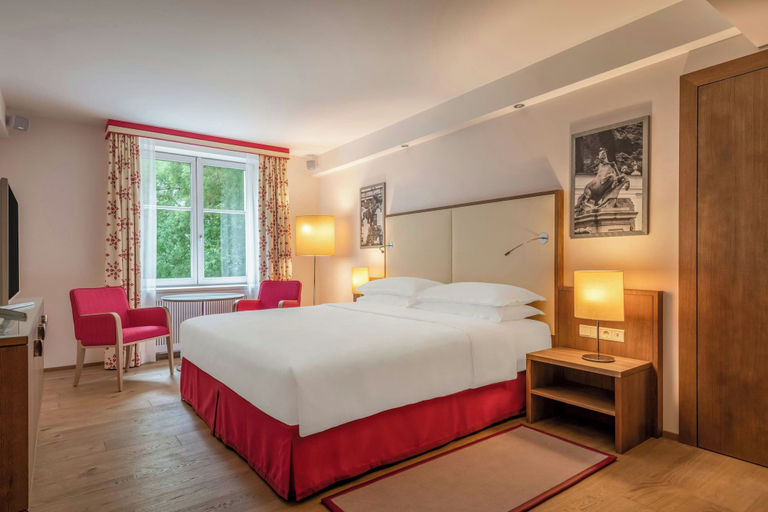 Bedroom 2, Sheraton Grand Salzburg, Salzburg
