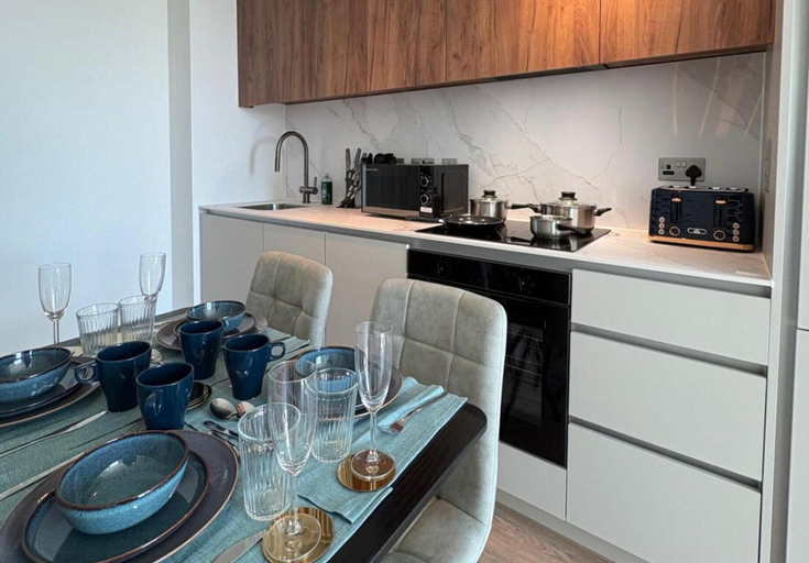 Dining, Central Birmingham 1-bed Apartment, Sleeps 2, Birmingham