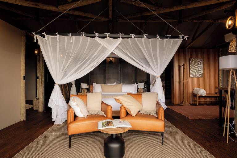 Interior 4, Kuona Serengeti, Serengeti