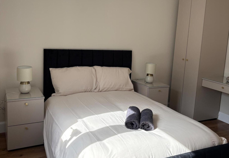 Room 5, 2-bed - Edinburgh City - Pet Friendly, Edinburgh