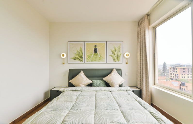 Room 4, Naperville Kololo, Kampala