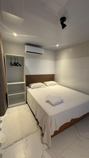 Others 5, Hotel Sorriso, Belém