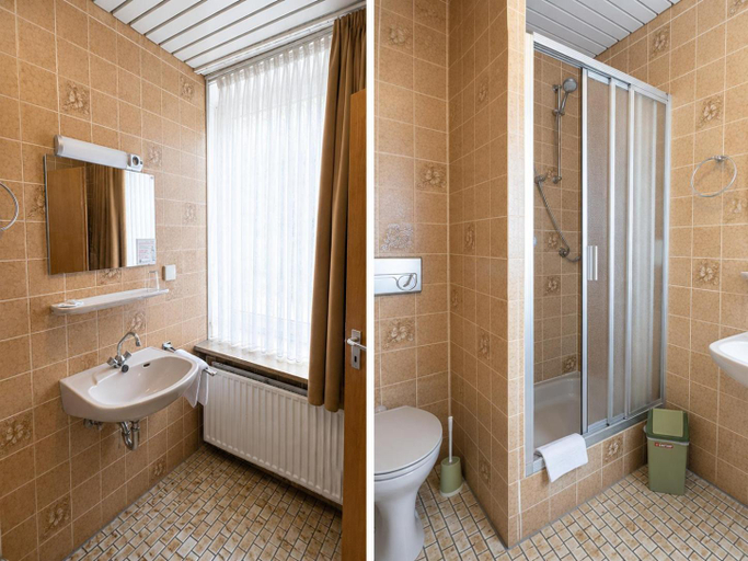 Bathroom 2, Hotel zum Markgrafen, Märkischer Kreis
