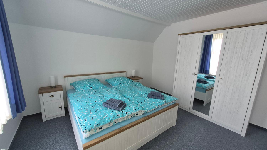 2, Goode Wind, Aurich