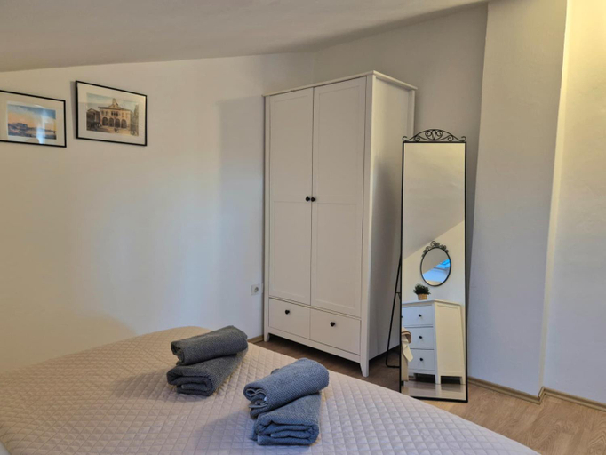 Bedroom 2, Apartments Dejana Stinjan, Pula