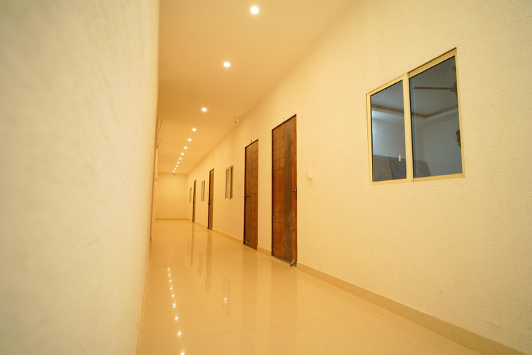 2, Hotel Rising, Faizabad