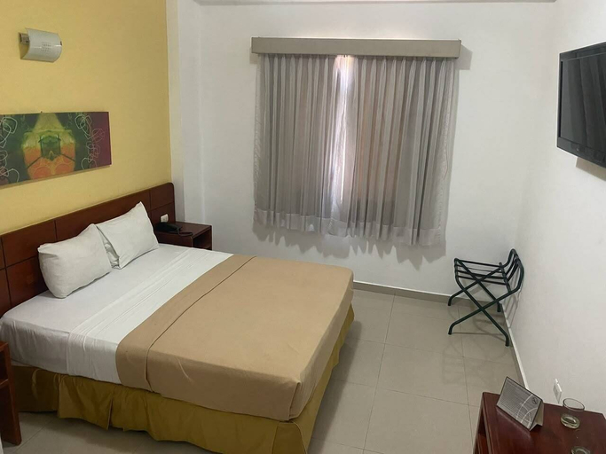 Room 4, Hotel Alcala, Valencia