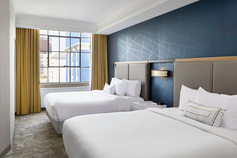 Bedroom 3, Springhill Suites By Marriott Memphis Downtown, Shelby