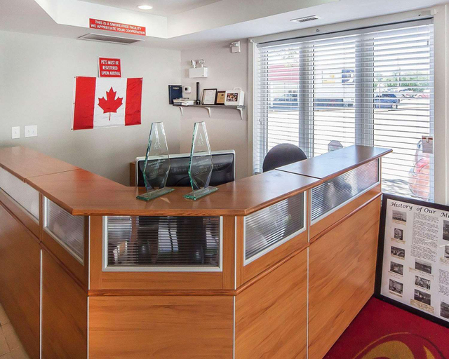 Others 5, Econo Lodge Inn & Suites Drumheller, Division No. 5