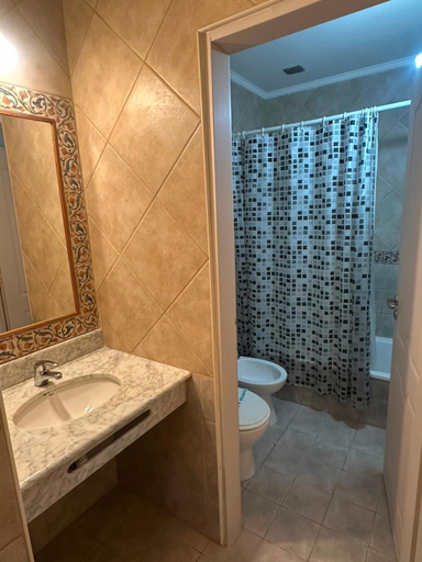 Bathroom 2, Hotel Pilmayquen, San Antonio