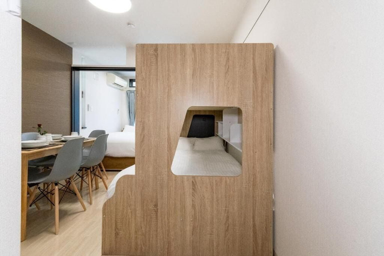 Room 3, Cezanne, Fukuoka