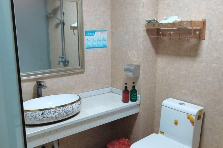 Bathroom 3, Jinghong Huada Hotel, Xishuangbanna Dai