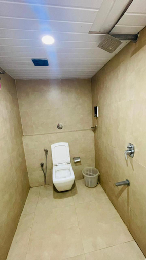 Bathroom 3, HOTEL ASTROS, Mumbai Suburban